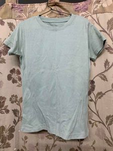 Green Tee Amazing Fabric Very Good Quality