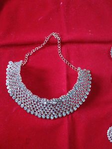 Diamond Chocker