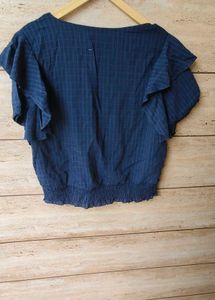 Beautiful Reffel Sleeves Top