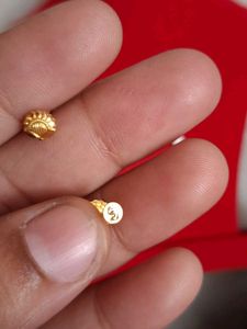 Beautiful New Flower Desine Studs
