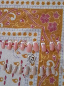 2 Set Of Painted Nails ( Temporary )