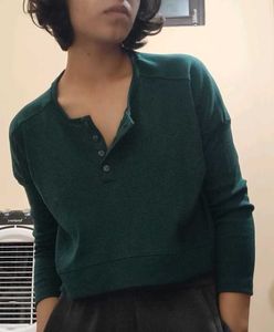 Green Button-Up Long Sleeve Top