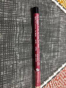 New With Tag Lakme Lipliner