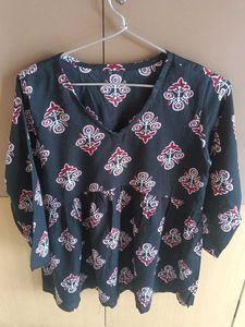 Trendy Printed Black Top