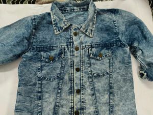 vintage bold denim jacket 💙✨