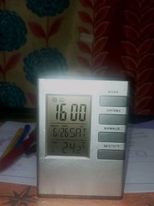 Digital Clock With Penstand