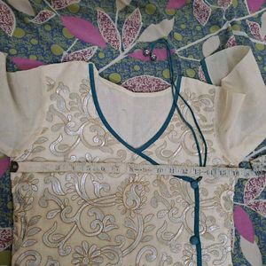 Ethnic Custom Stitch Suit Set with stains