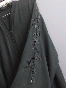 Black abaya dubai