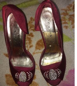 Maroon Peep toe Heels With Embellishments