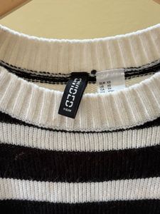 h&amp;m Striped Crop Top