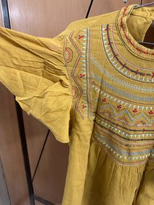 VM Mustard Top
