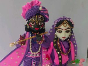 Radha Krishna Murti With Clay Craft
