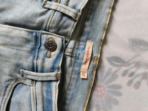 LEVIS slim Fit Jeans