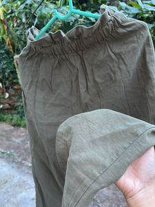 army green pant