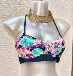 Galaxy Print Bikini 👙 Top Size 32 To 34 Inches
