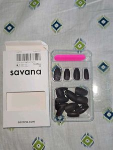 Savana press on nails