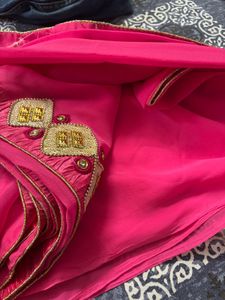 Women Pink Saree With Blouse