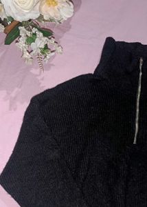 Knit Cropped Pullover