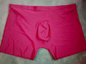 Men Maroon Silk Ice Seamless Underwear
