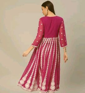 Elegant Embroidered Kurta