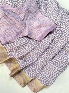 Elegant Printed Saree With Blouse