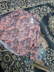SHEIN Orange Paisley Print Top