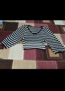 Striped Knit Cropped Top