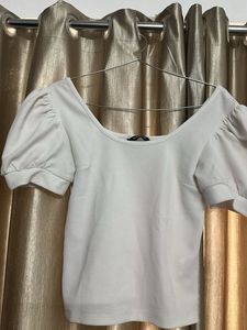 Chic White Puff Sleeve Crop Top