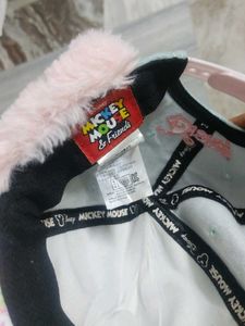 Minnie Mouse Pom-Pom Cap