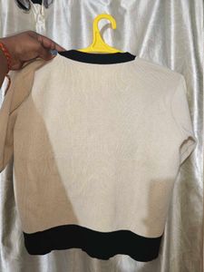 Elegant Two-Tone Knit Cardigan