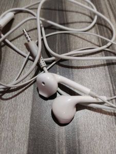 VIVO Wired Headphones(working Perfectly)🎼