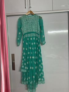 Elegant Green Embroidered Kurta Set