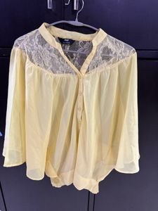 Butter Yellow Top