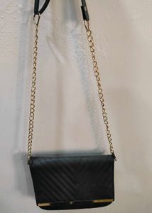 black sling bag