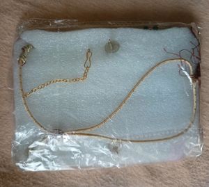 Green beautiful necklace set with maangtika