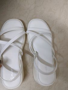 New Zudio White Wedges