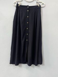 Skirt With Belt