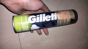 Gillete