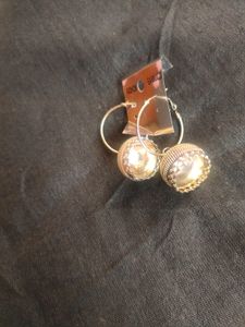 Kumkum Earing/New With Tag