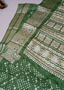 Green Bandhni Silk Saree With Blouse