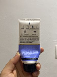 Ceramide And Vitamin C Oil-free Moisturiser