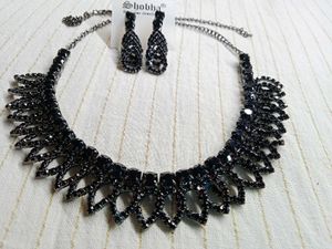 Elegant Black Necklace &amp; Earring Set