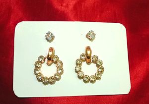 Party Wear Gold Shine Diamond Earrings And Studds