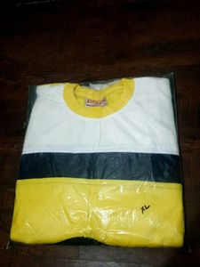 Stylish Yellow &amp; White Sweatshirt