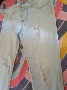 Ripped Jeans Women