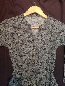 Black and White Paisley Print Shirt, Size-XS