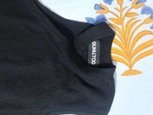 Sleeveless Black Top