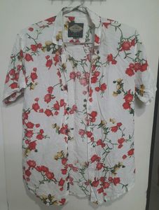 WHITE FLORAL SHIRT🥀🌺