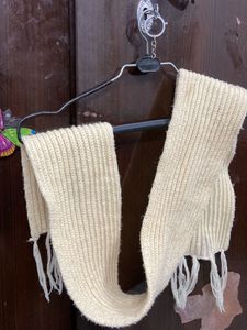 Off White Winter Muffler