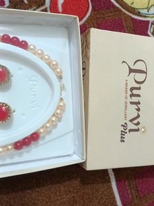 Necklace With Earrings. ..(New)